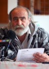 Bruce Bumstead/Brandon Sun
Brandon University Faculty Association president Joe Dolecki reads from a letter during a press conference held by BUFA on Thursday at the Park Community Centre.