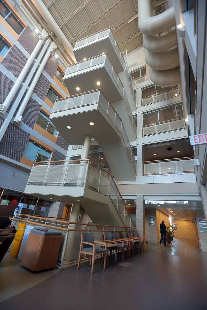 Bruce Bumstead/Brandon Sun
The atrium at the Brandon Regional Health Centre.