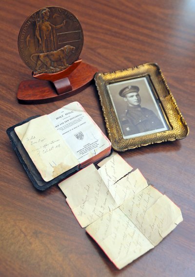 Bruce Bumstead/Brandon Sun
A letter from his sweetheart, Lizzie Walmsley, dated October 1917, was tucked away inside a Bible given to First World War soldier Sidney Halliday, whose remains were identified from a locket found among his personal effects in Europe.