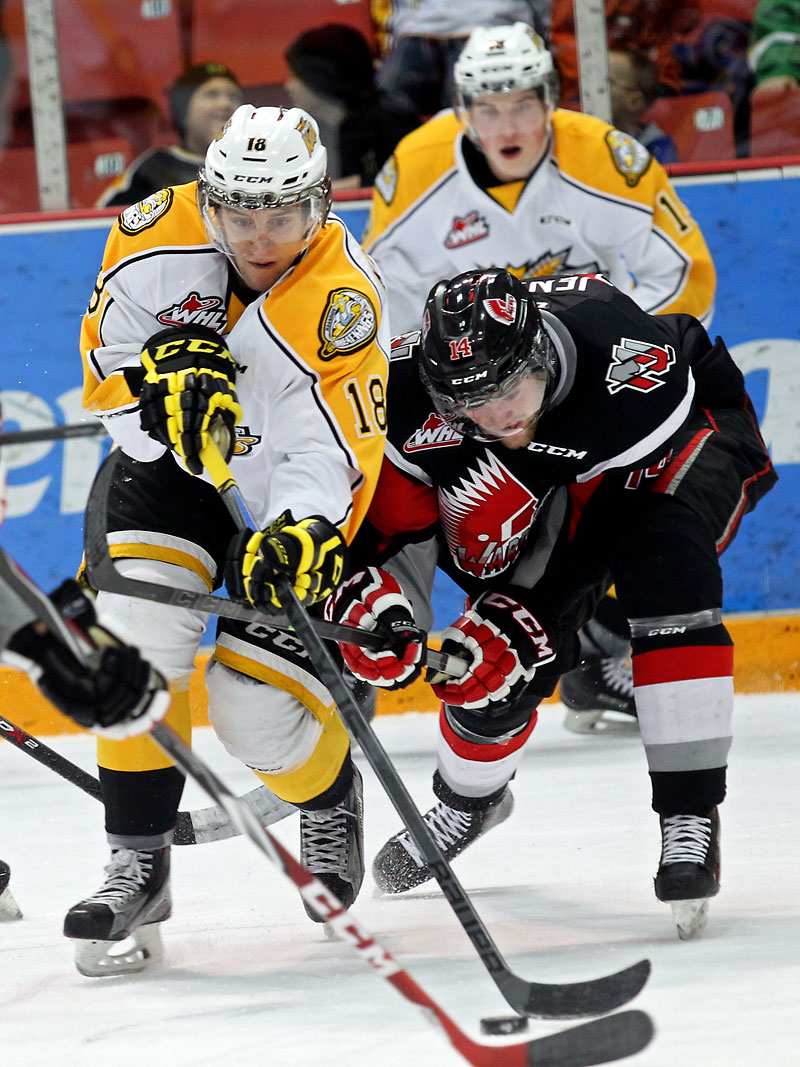 Tim Smith/Brandon Sun
Morgan Klimchuk (left) and the Wheat Kings will host the Warriors tonight.