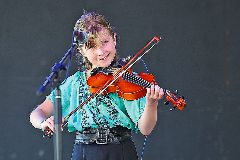 Sawchuk Sisters savour stint on main stage – Brandon Sun