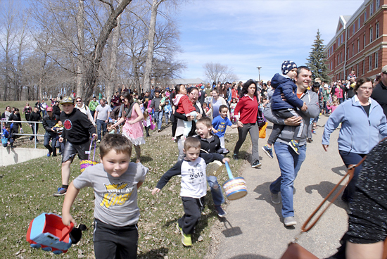 Youths and their parents are shown at a previous year's Assiniboine College Easter Eggstravaganza. The annual event will be held this afternoon at the North Hill Campus as one of a number of Easter-related activities being hosted in Westman this weekend. (Tyler Clarke/The Brandon Sun files)