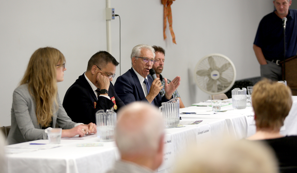 Brandon-Souris Conservative candidate Larry Maguire addresses a question during a Thursday afternoon debate organized by Seniors for Seniors. (Drew May/The Brandon Sun)