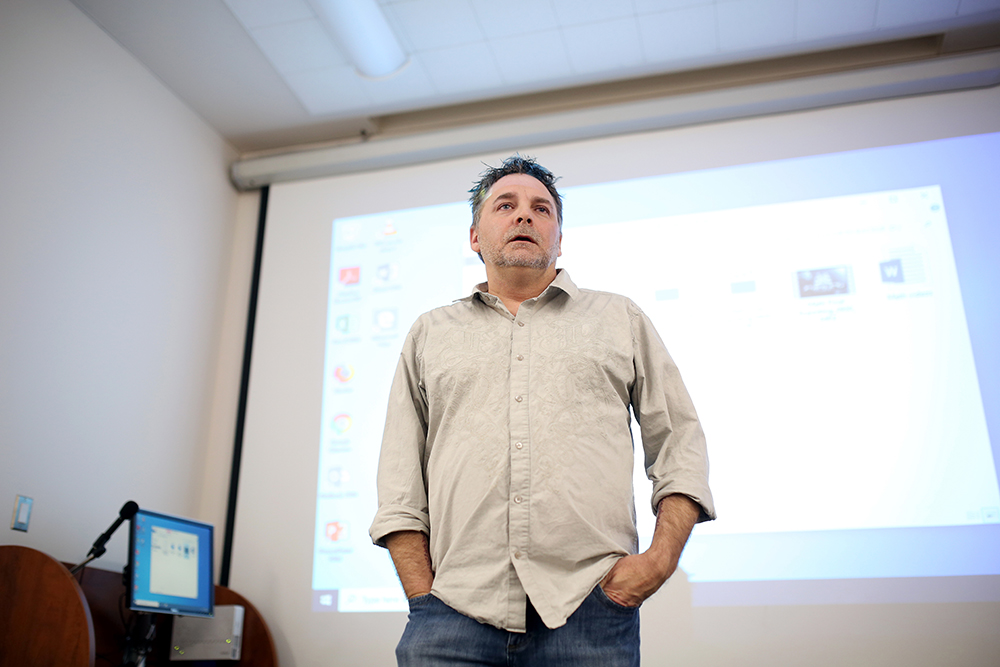 30102019
Rodney Bodner answers questions about his documentary Methamphetamine: Community Under Siege after a screening at Brandon University on Friday hosted by Kim Longstreet.  (Tim Smith/The Brandon Sun)
