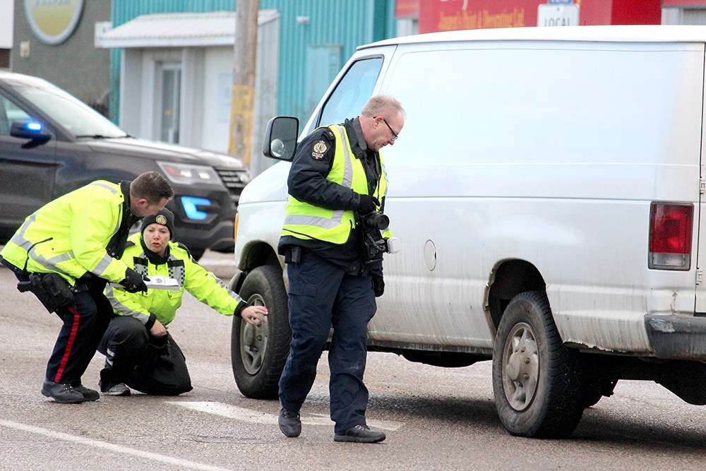 Pedestrian dies after being struck by vehicle – Brandon Sun