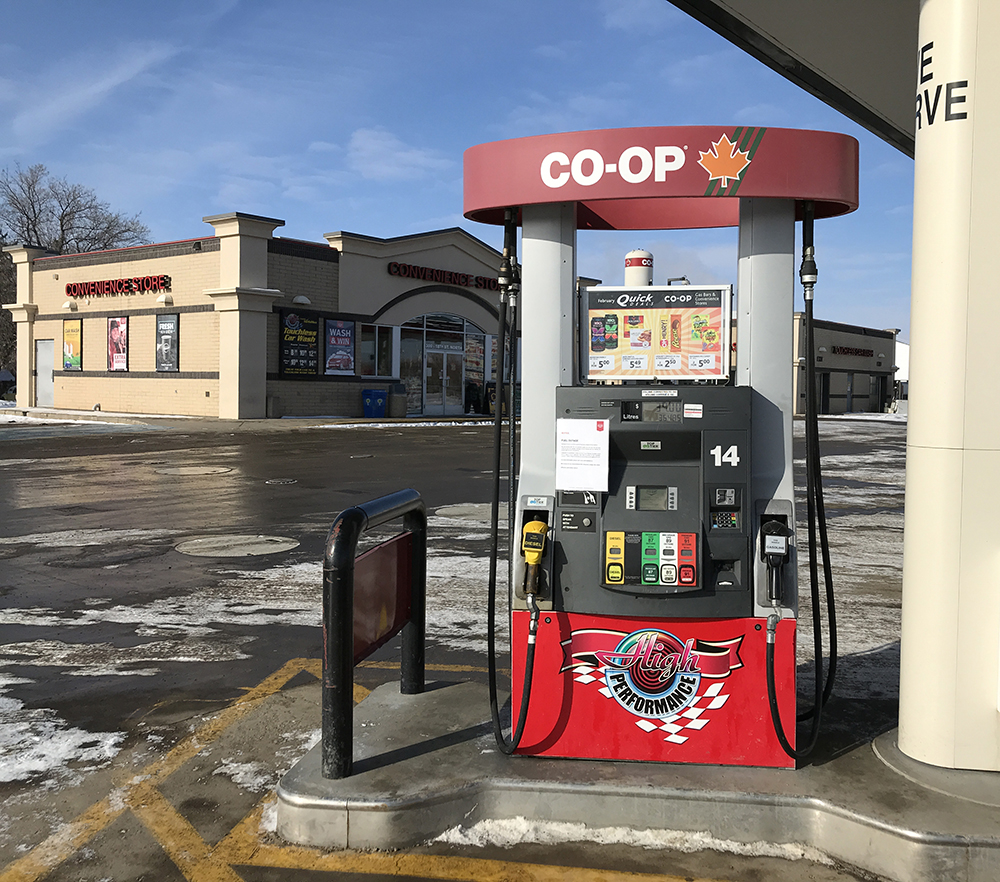 All the gas pumps at the Heritage Co-op gas bar on 18th Street ran dry by early Saturday afternoon as a blockade at a refinery in Saskatchewan plugged the flow of fuel. (Bud Robertson/The Brandon Sun)
