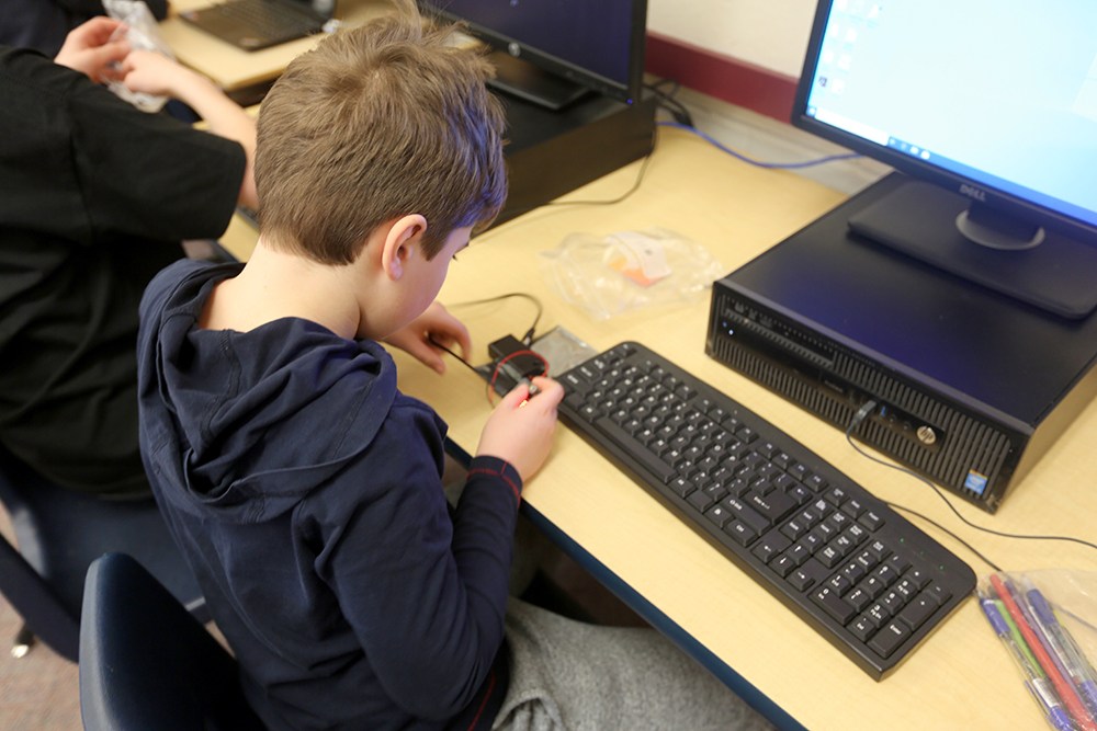 O’Kelly coders strut their stuff – Brandon Sun