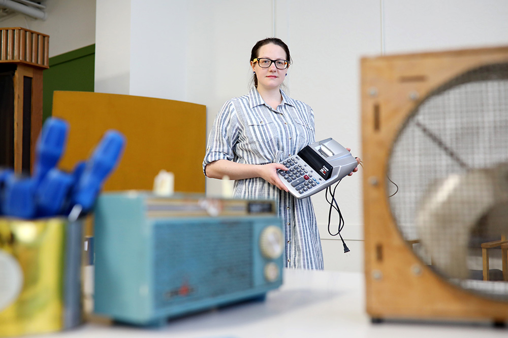 20022020
Aly Wowchuk, administrator of the Brandon General Museum and Archives, shows some of the items that will be on hand to take apart during the museum's Dissecting Technology event on Saturday. (Tim Smith/The Brandon Sun)