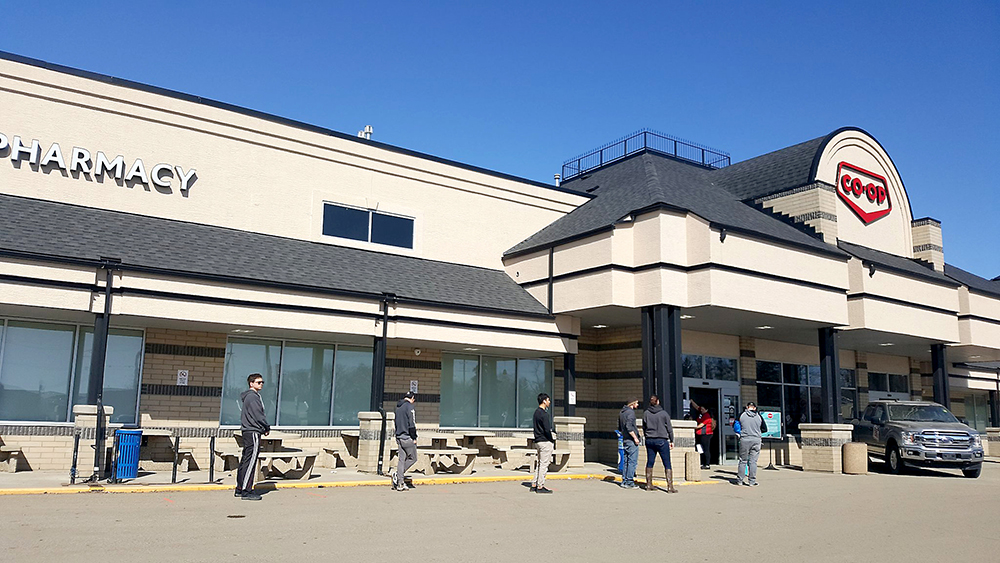 Grocery customers follow guidelines Brandon Sun