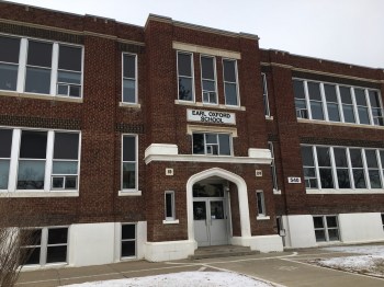 Earl Oxford School. (Brandon Sun file)