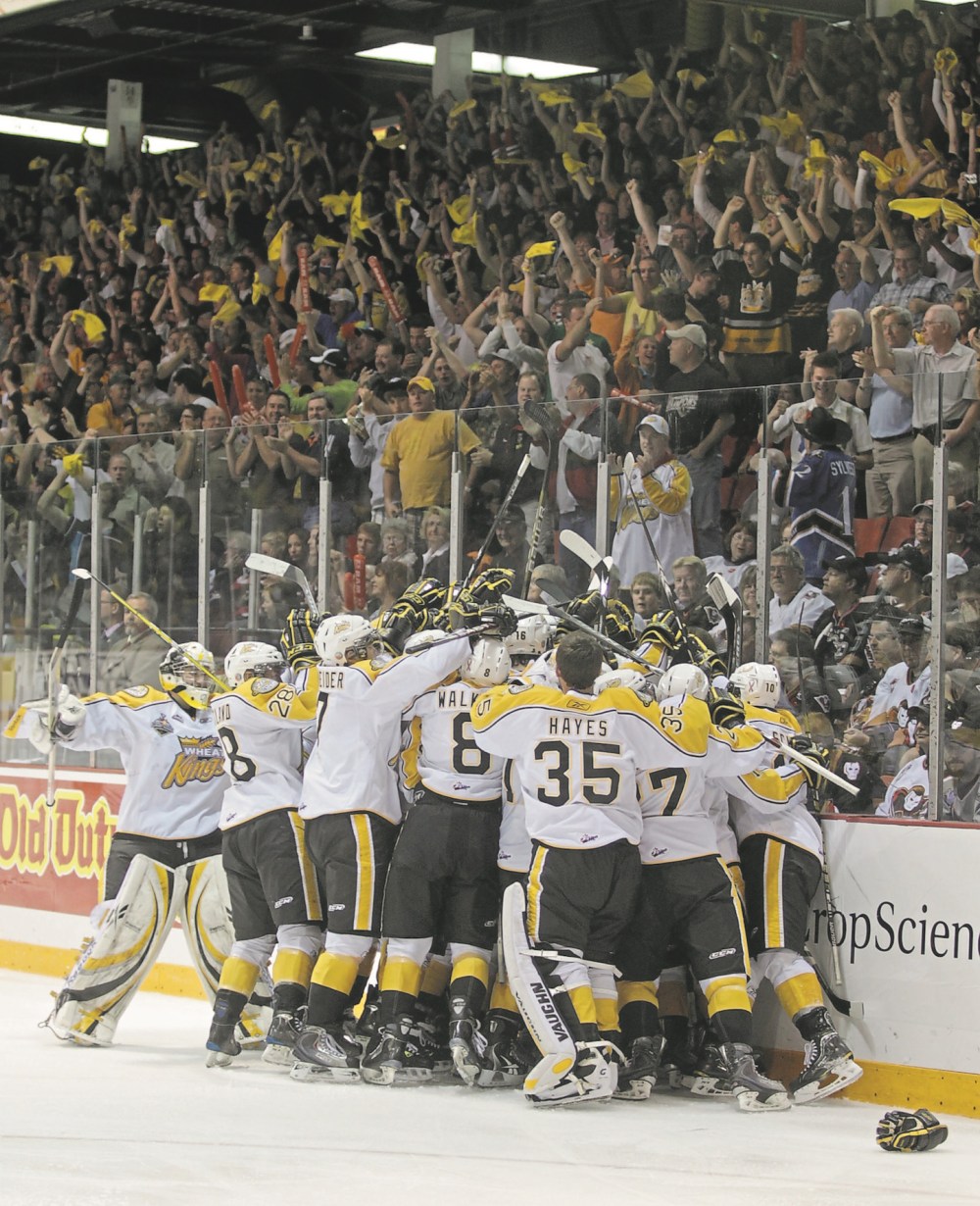 Brandon Sun file photo
The Brandon Wheat Kings celebrate Jay Fehr's winning goal in overtime against the Calgary Hitmen during the 2010 Memorial Cup semifinal game at Westoba Place.
