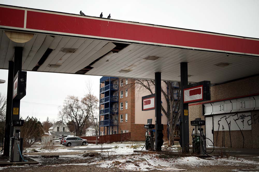 Former gas station lot remains abandoned Brandon Sun