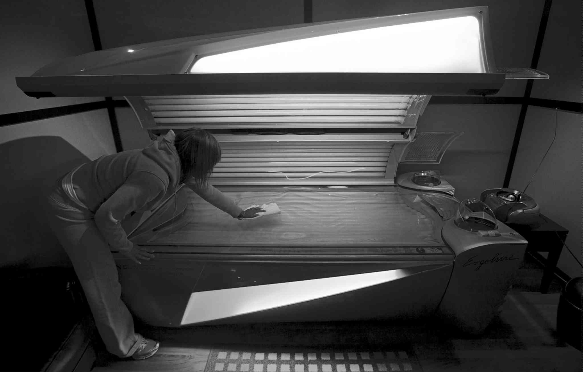 Barring minors from tanning beds Brandon Sun