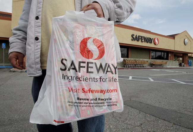 The Canadian Press/AP Photo
Workers at 18 Safeway stores across Manitoba, including in Brandon, voted to approve a new five-year collective agreement this week.