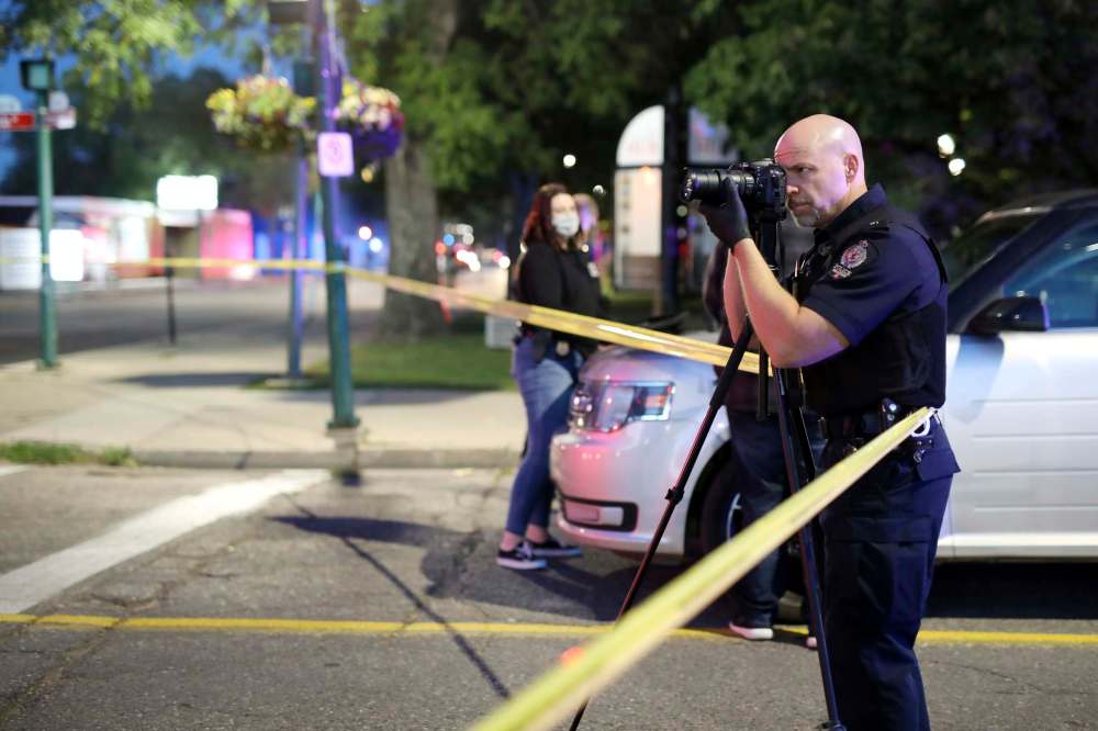 Brandon Sun 03092020
Brandon Police Service members work at the scene of a stabbing at 9th Street and Princess Avenue on Thursday evening. Several witness from the Kristopher Campbell Memorial Skate Plaza reported that the father of a child using the skatepark was assaulted and stabbed by a group of passersby. The victim was taken to Brandon Regional Health Centre by ambulance. As of deadline BPS was still investigating. (Tim Smith/The Brandon Sun)