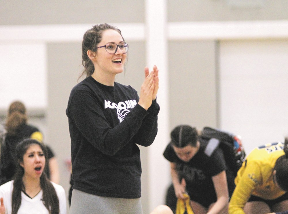 Thomas Friesen/The Brandon Sun
Jayme Menzies is shown coaching her girls' volleyball club, Agoojin, at a tournament at the Healthy Living Centre in February 2020. Menzies, who graduated from Neelin, was named the Manitoba Aboriginal Sport and Recreation Council's Indigenous female coach of the decade on Friday.