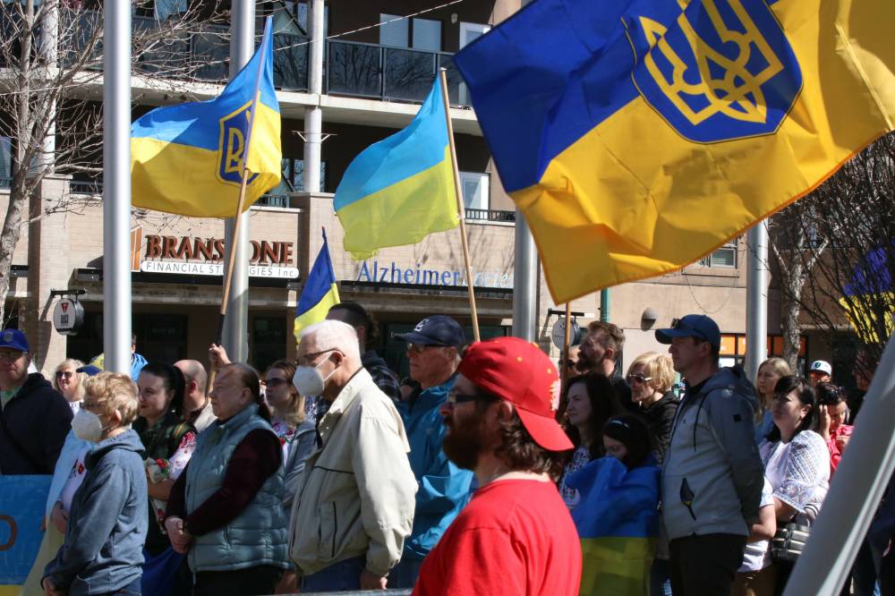Joseph Bernacki/The Brandon Sun
Dozens of people gathered on Sunday afternoon to support Ukraine and the humanitarian effort overseas during a flag-raising at Brandon City Hall.