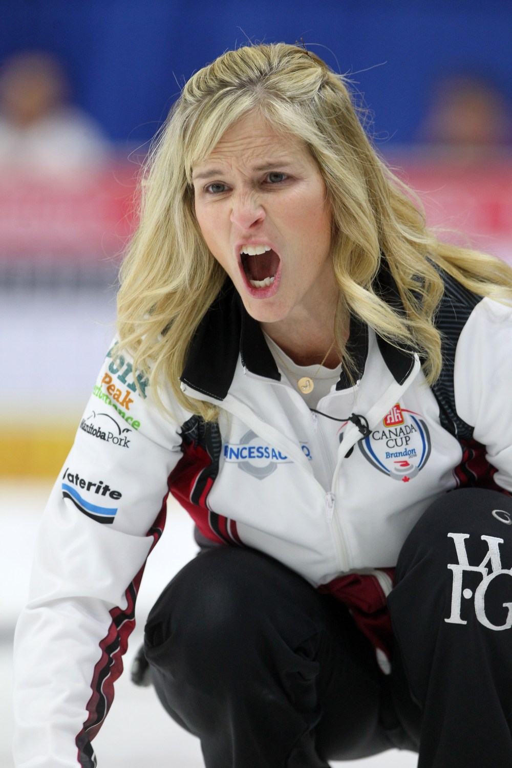 Tim Smith/Brandon Sun
Skip Jennifer Jones barks out orders after throwing a rock on Wednesday.