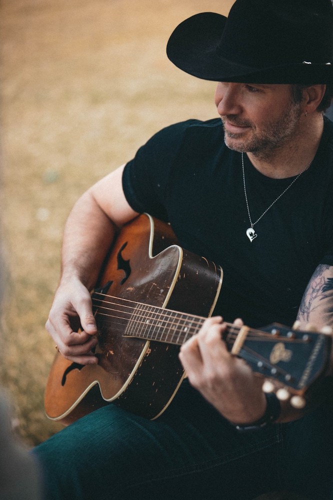 Submitted
Jerry Sereda, who grew up in the Parkland, has found success as a country music artist.