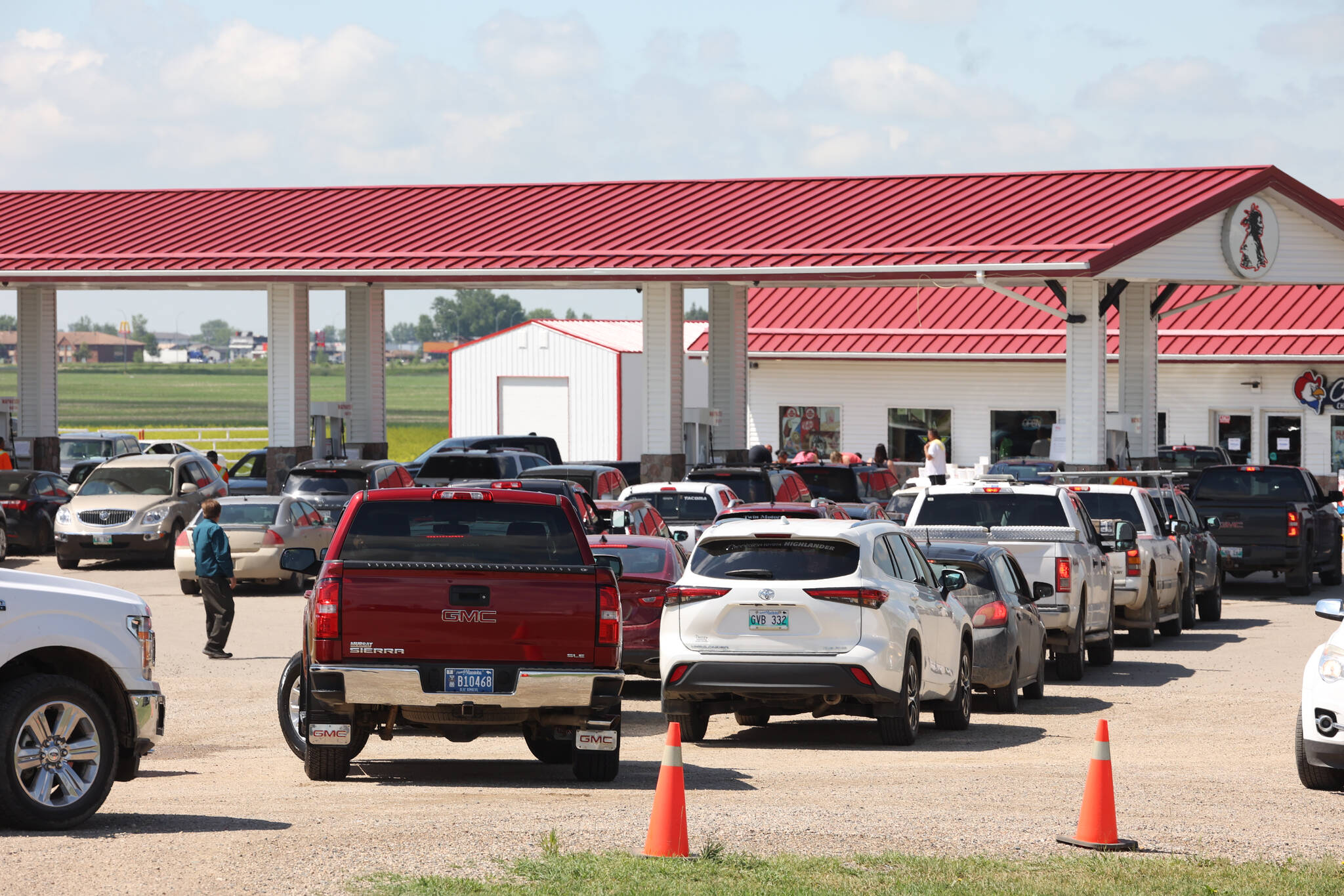 Gas bar gives customers a break Brandon Sun