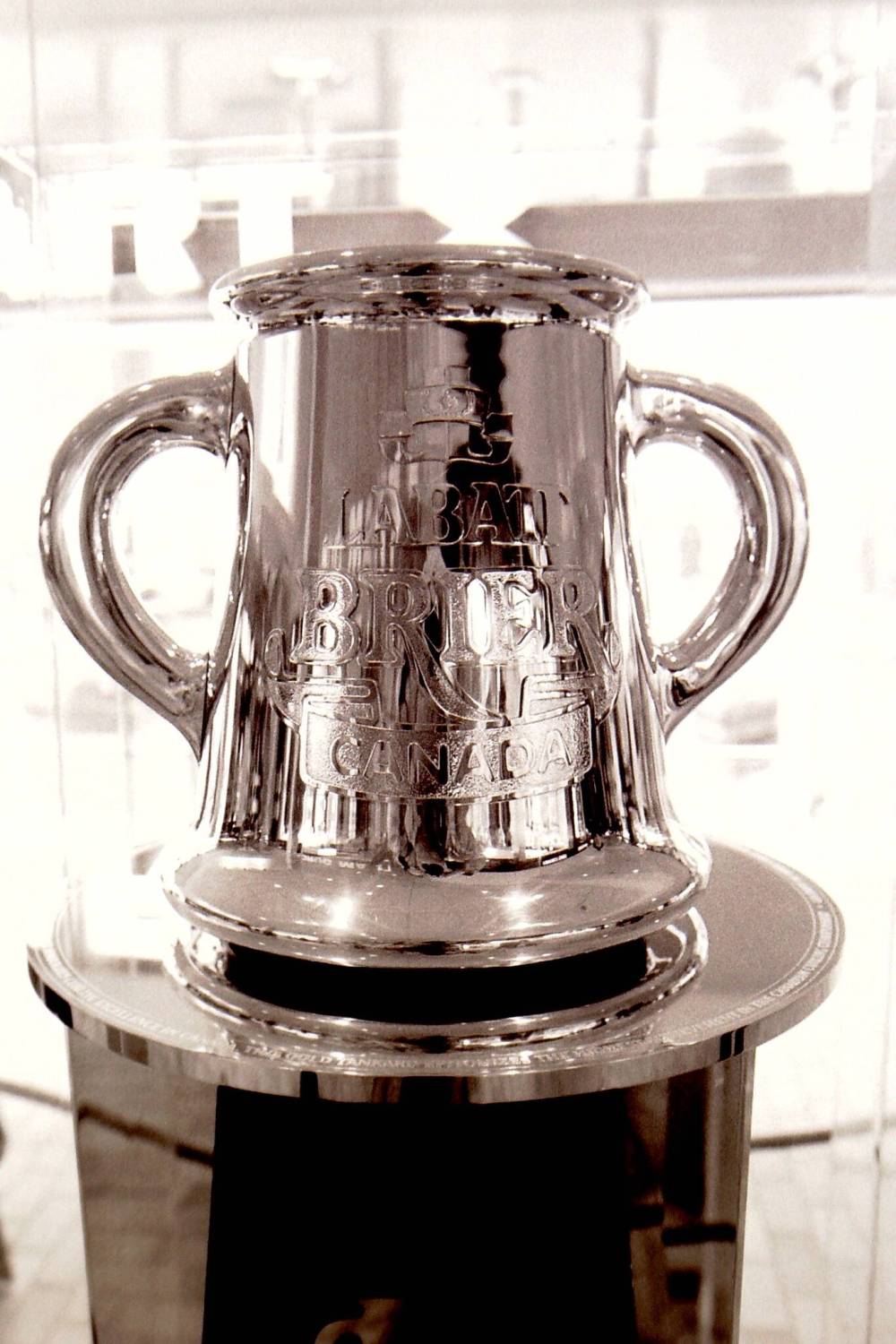 1982 BRIER — Part 1 Brandon lands the Brier Brandon Sun