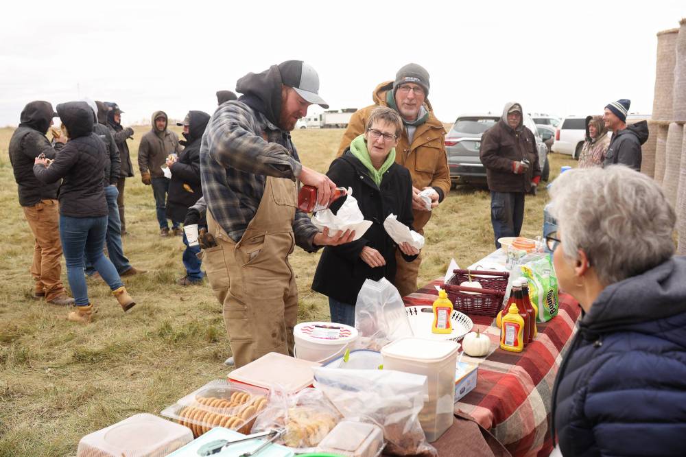 Field trip Acres for Hamiota harvest underway Brandon Sun