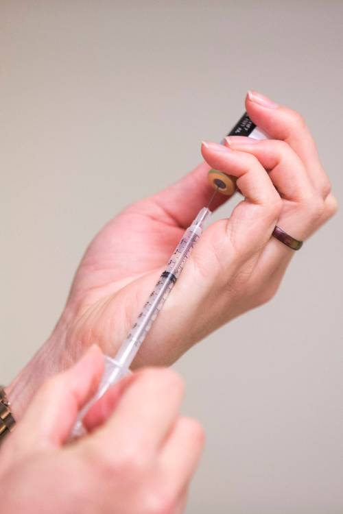 Doctors are urging the Manitoba government to boost its messaging about the importance of the flu shot amid low uptake. (Winnipeg Free Press)
