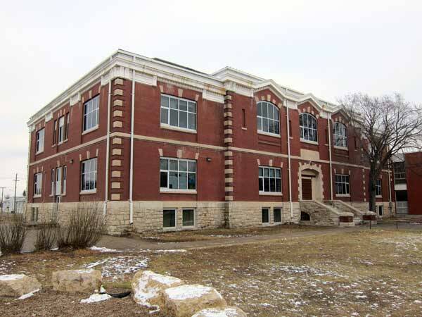 The two-storey brick and stone school was built at 527 Louise Ave. in 1907. A year later it was named Brandon Collegiate Institute (BCI) and was a high school for the next 66 years, until it became École New Era School for kindergarten to Grade 9 students in 1974. (Submitted)
The current École New Era School was built at 527 Louise Ave. in 1907. A year later, it was named Brandon Collegiate Institute (BCI) and was a high school for the next 66 years, until becoming New Era in 1974. (Submitted)