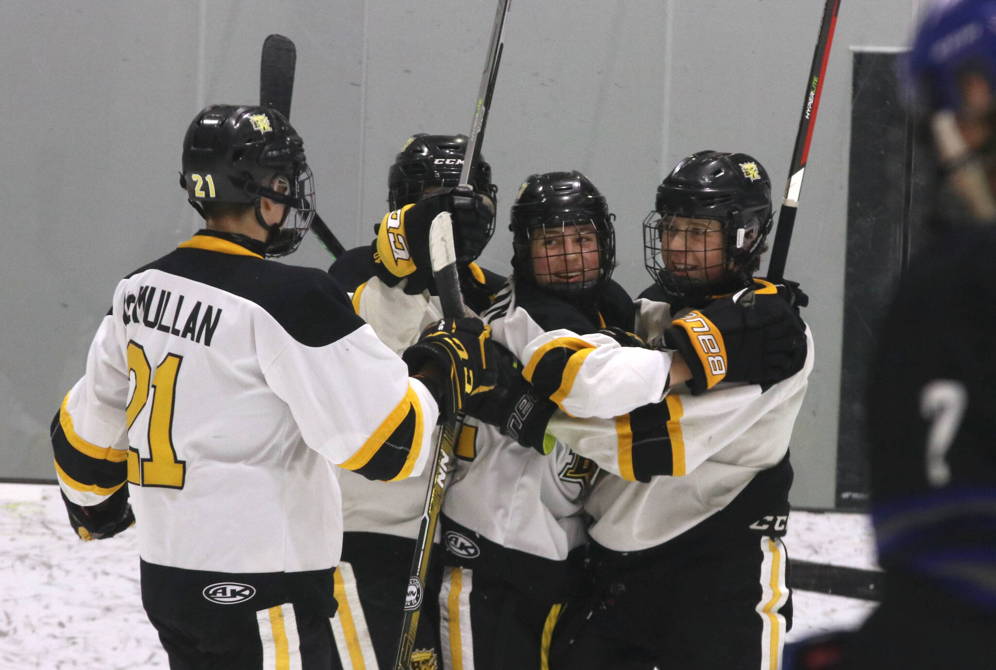 u17-wheat-kings-sweep-lightning-brandon-sun