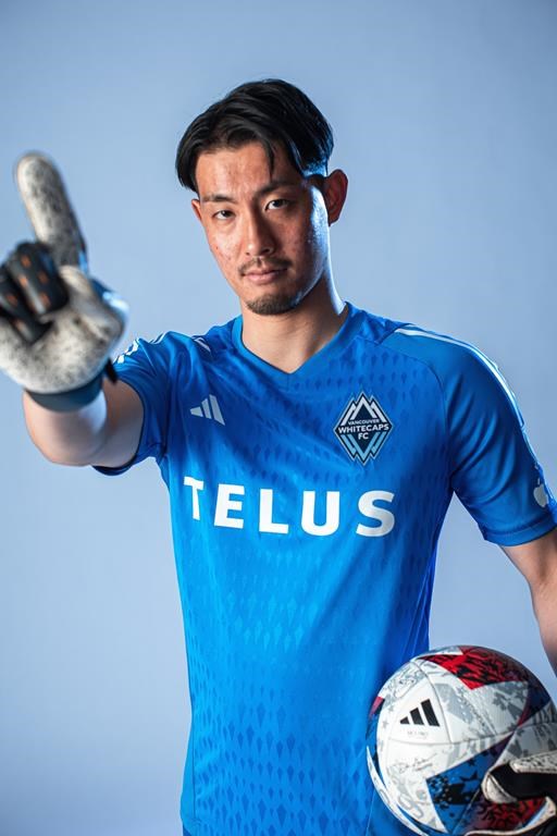 Vancouver Whitecaps sign Japanese goalkeeper Yohei Takaoka