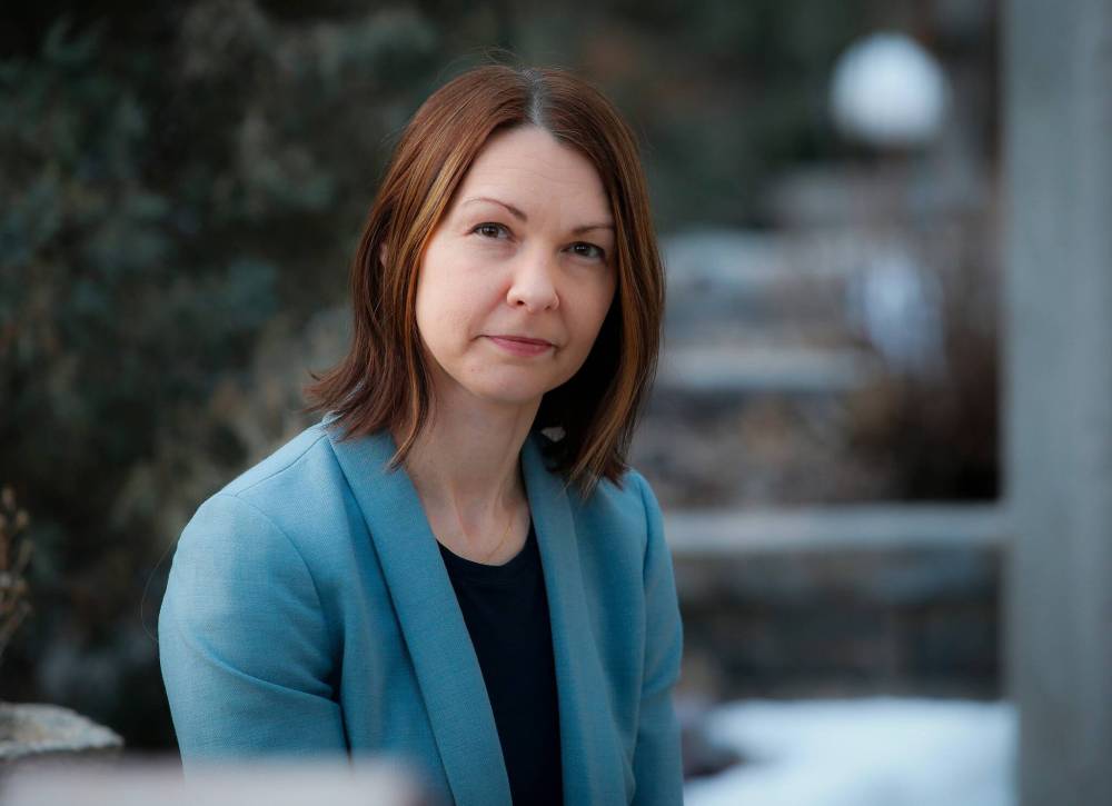 Dr. Nancy Porhownik, respirologist, sleep specialist and co-section head of respirology in the University of Manitoba's department of medicine, is one of two sleep physicians to resign from the province's surgical and diagnostic task force this month. (John Woods/Winnipeg Free Press)
