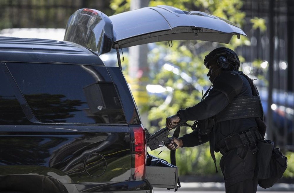 Police: Man charged after shot fired at Memphis TV station – Brandon Sun