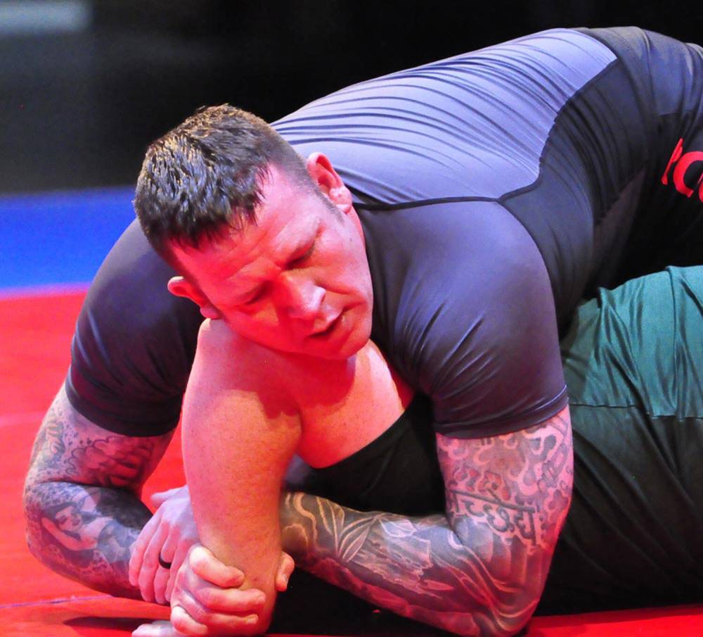 1RCHA commanding officer Lt.-Col. Joe O'Donnell competes against Steven Jones of Wamma Brandon at the club’s inaugural Brandon Bouts jiu-jitsu at the Western Manitoba Centennial Auditorium last April. O'Donnell has organized the Shilo Submission Showdown, which will be held Nov. 4 at the Base's L25 community annex starting at 6 p.m. (Jules Xavier/For The Sun)