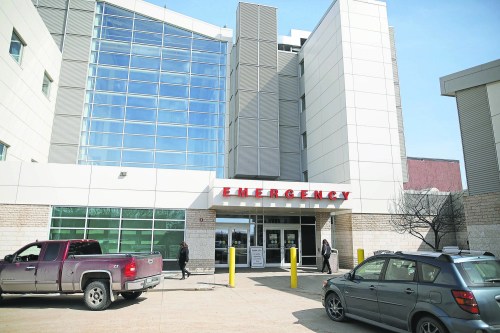 The Emergency Room entrance to the Brandon Regional Health Centre. Manitoba hospitals routinely operate at or above capacity. When no inpatient beds are available, admitted patients are kept in the ER, sometimes for days. (The Brandon Sun files)