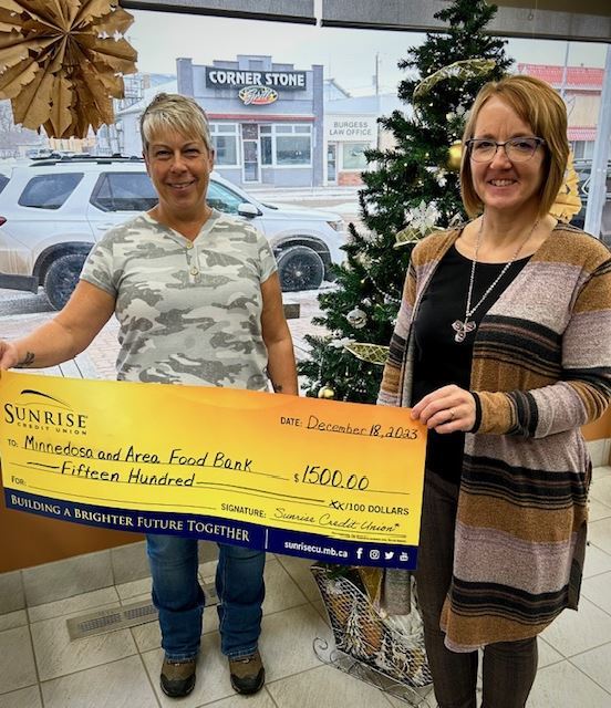 Dec 2023: Sunrise Credit Union donates $30,000 to local food drives