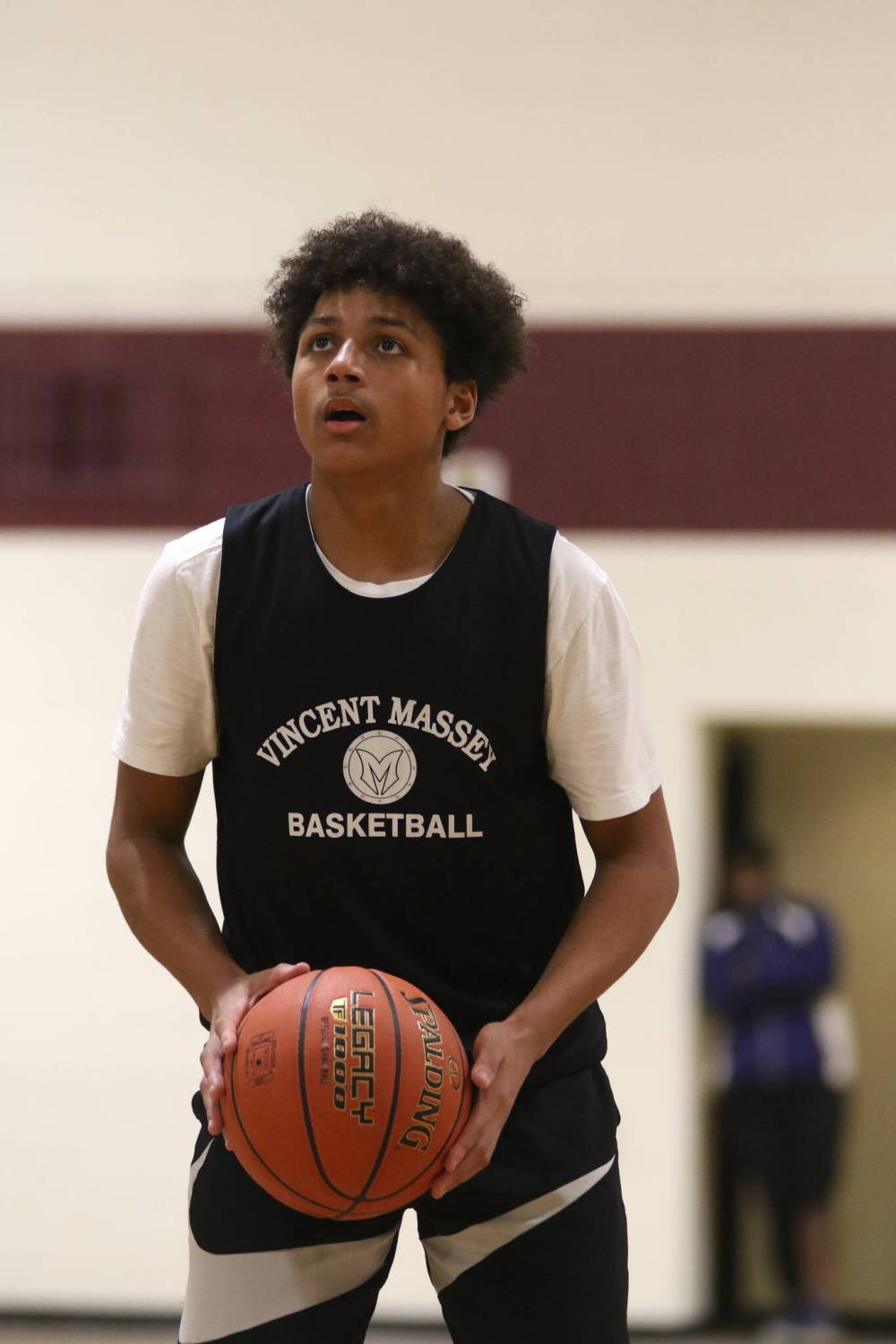 Freshman Knox Smith leads the selfless Vincent Massey Vikings junior varsity boys' offence as a pass-first point guard. (Photos by Thomas Friesen/The Brandon Sun)