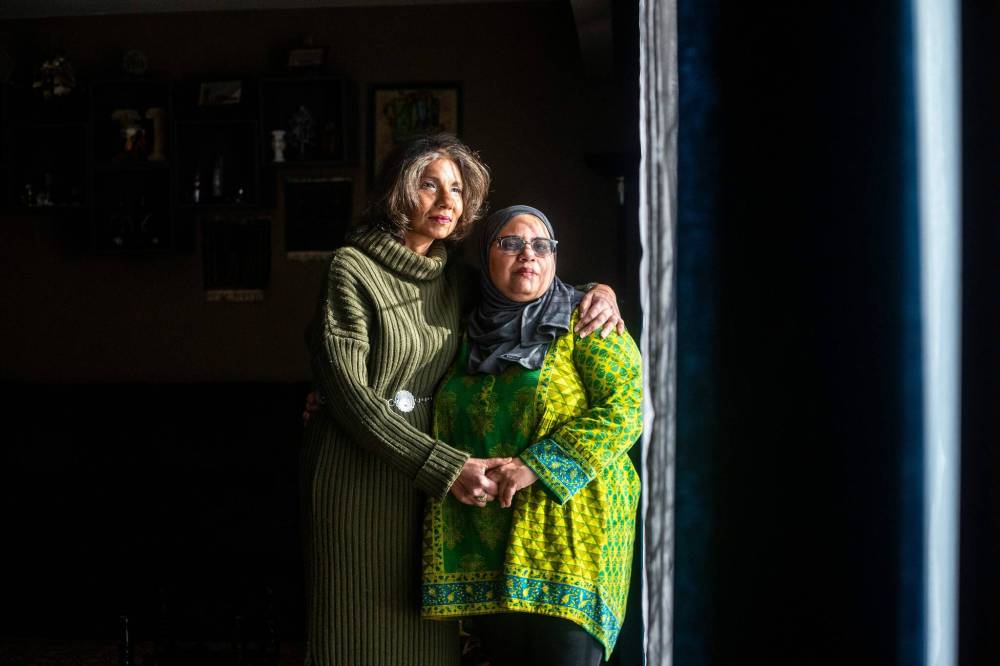 Natasha Ali, chair of the mental health initiative at the Manitoba Islamic Association (left), and Tasneem Vali, volunteer with the Manitoba Islamic Association, shown on Jan. 31. The war in Gaza is affecting local Muslims emotionally, psychologically and spiritually, and the Manitoba Islamic Association is supporting the community. (Mikaela MacKenzie/Winnipeg Free Press)