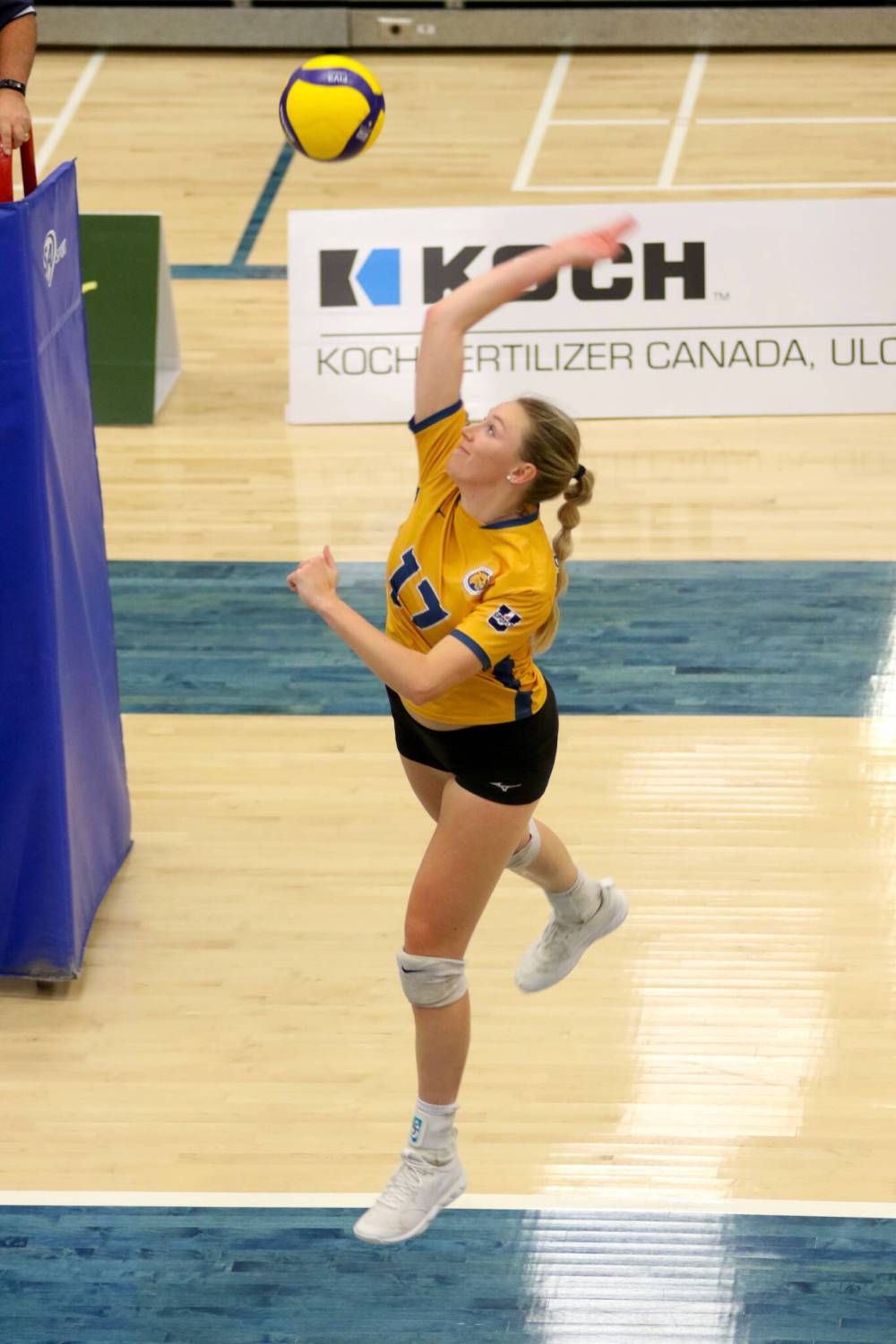 Camryn Hildebrand was named Brandon University Bobcats female athlete of the month for January on Wednesday, three days ahead of her Senior Night as the women's volleyball team plays Thompson Rivers this weekend. (Thomas Friesen/The Brandon Sun)