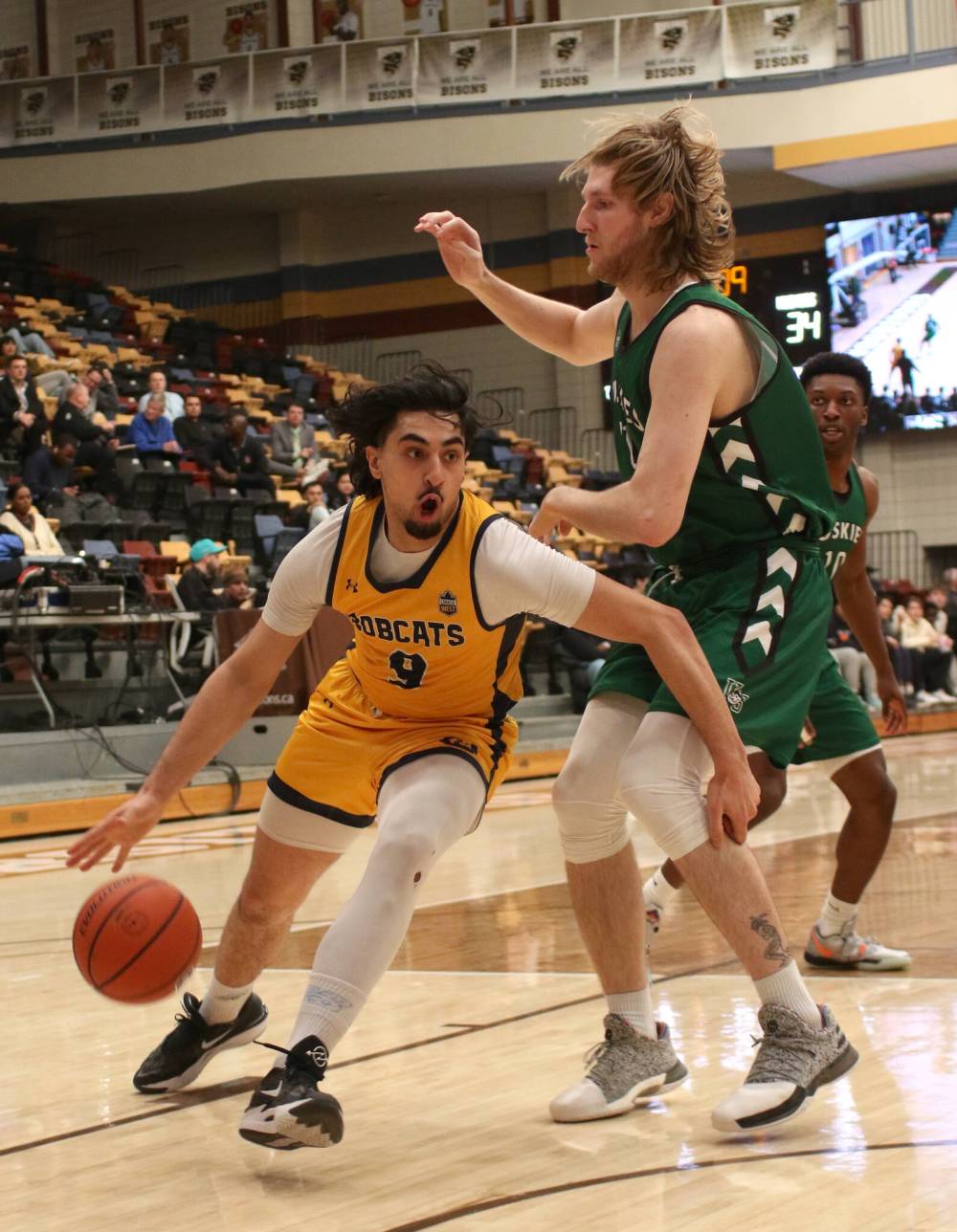 Sultan Bhatti scored 19 points and added 13 rebounds as the Bobcats beat the Saskatchewan Huskies in the first round of the Canada West men’s basketball playoffs in Winnipeg on Wednesday.