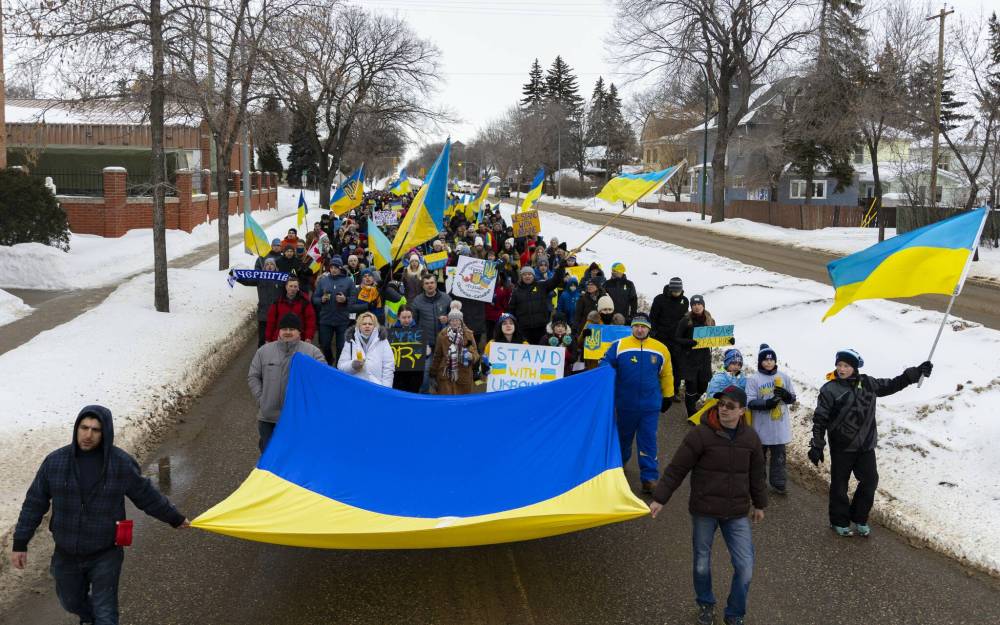 Brandonites marched in support of Ukraine in a rally on Feb. 24, 2022 that saw hundreds of people meet at Brandon University and make their way to Brandon City Hall. (File)