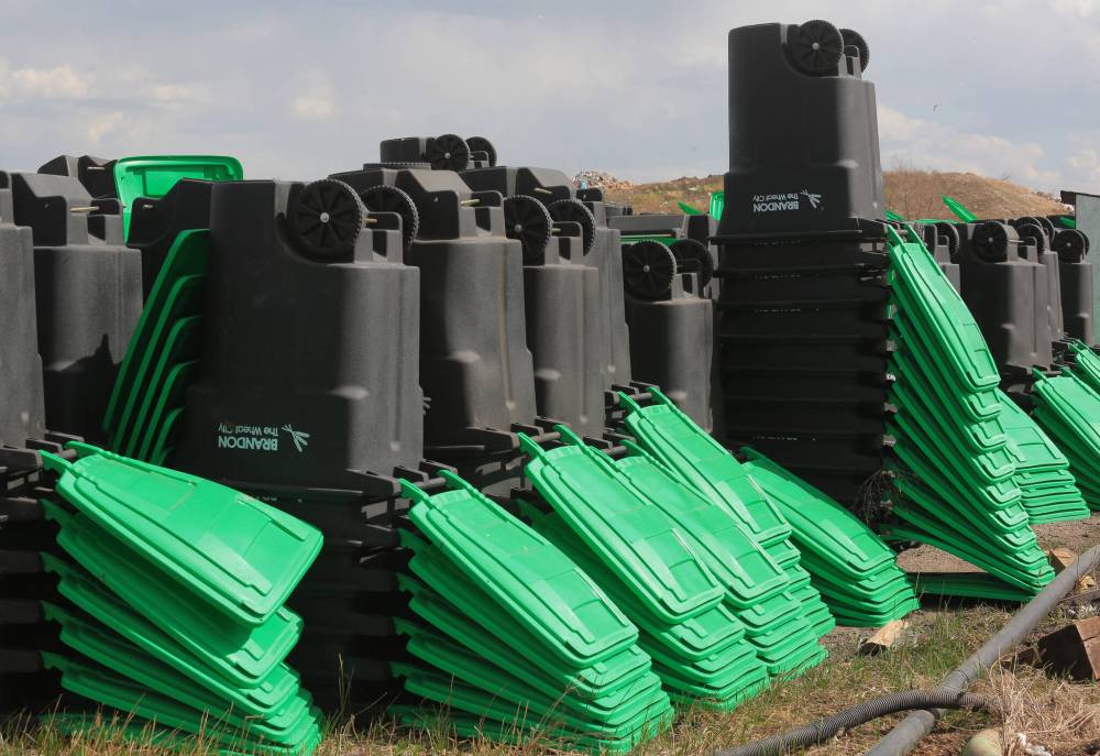 City alternating green, blue bin pickup Brandon Sun