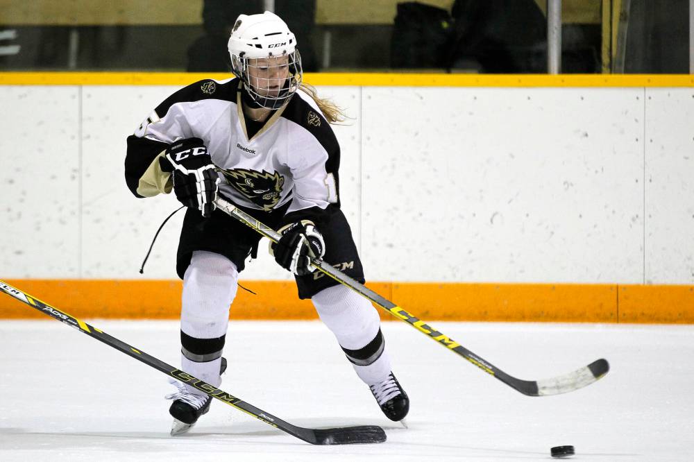 New U18 AAA Brandon Wheat Kings coach Karissa Kirkup played for the University of Manitoba Bisons starting in the fall of 2015 after she returned to Canada following her time playing in the United States with the Maine Black Bears. (Free Press file photo)
