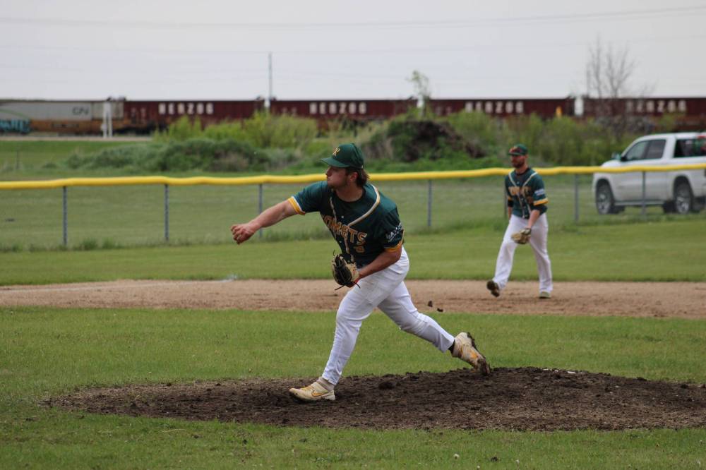 Paddock brothers each homer in 12-2 home loss – Brandon Sun