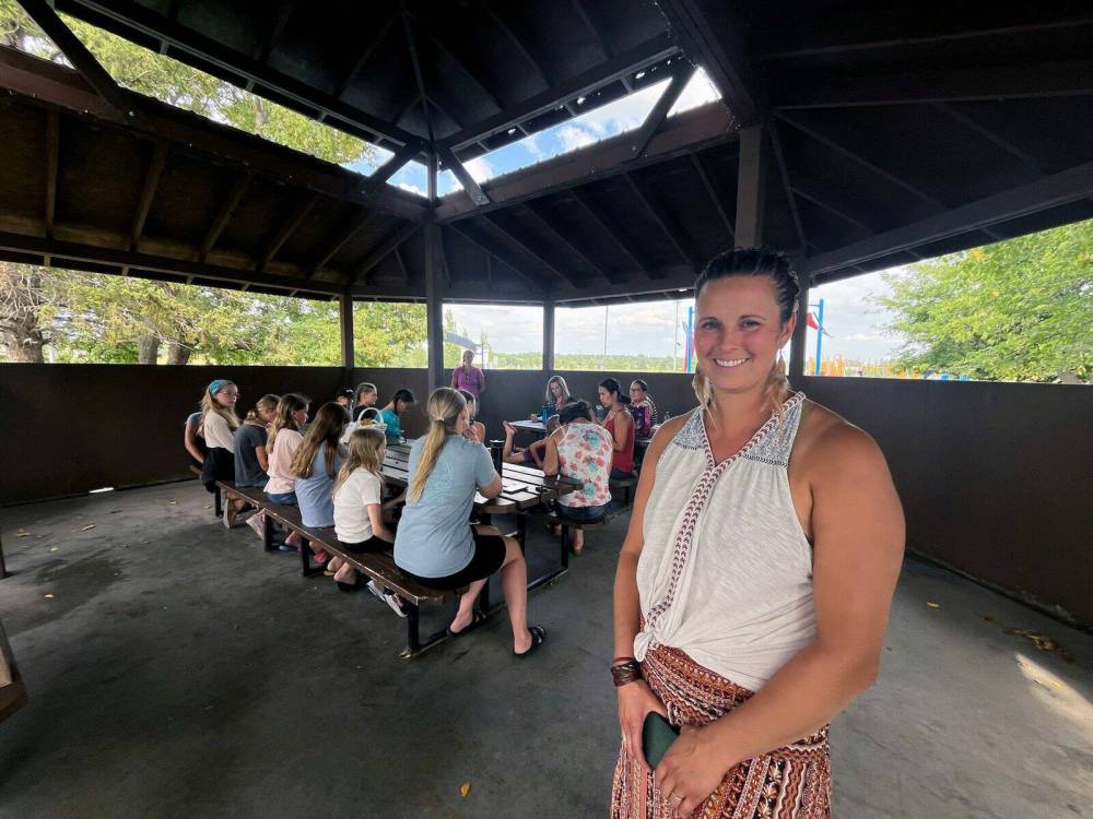Laura Flikweert brings her children to a book club at the Riverbank Discovery Centre in Brandon where homeschooled students socialize. (Connor McDowell/The Brandon Sun)