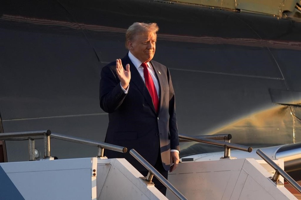 Republican presidential nominee former President Donald Trump, during his arrival at Philadelphia International Airport, Tuesday, Sept. 10, 2024, in Philadelphia. (AP Photo/Chris Szagola)