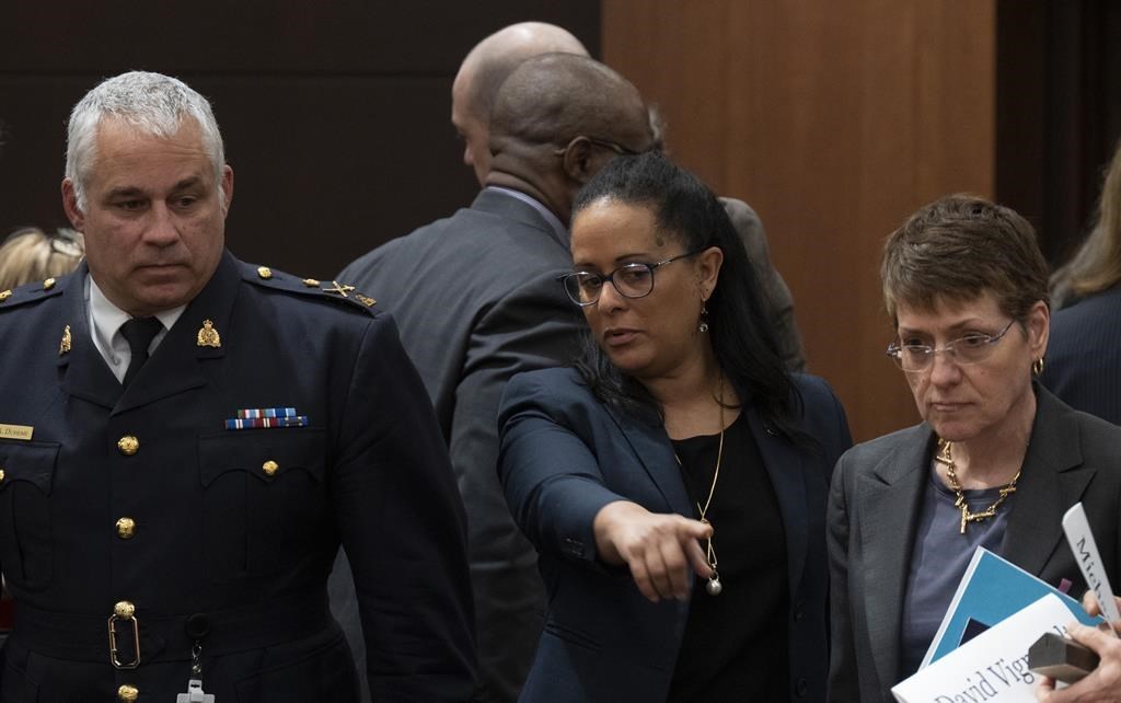 Feds eyeing new ways to publicly flag possible foreign interference ...