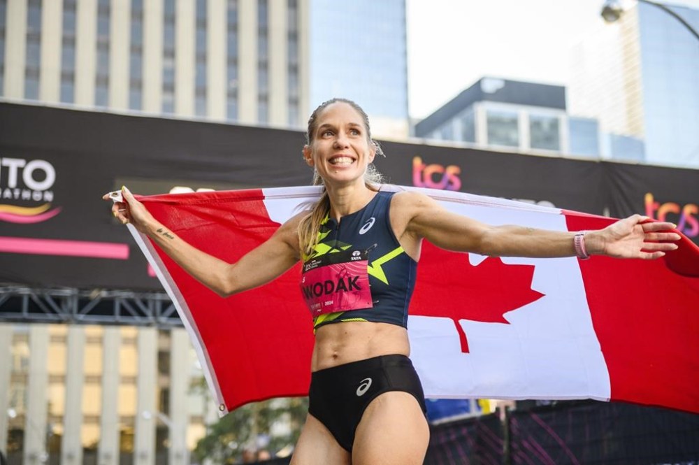 Justin Kent and Natasha Wodak top Canadians at TCS Toronto Waterfront