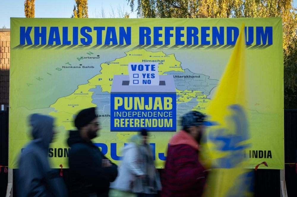 People line up outside of the for the Khalistan referendum voting at the Guru Nanak Sikh Gurdwara, in Surrey, B.C, Sunday, Oct. 29, 2023. THE CANADIAN PRESS/Ethan Cairns