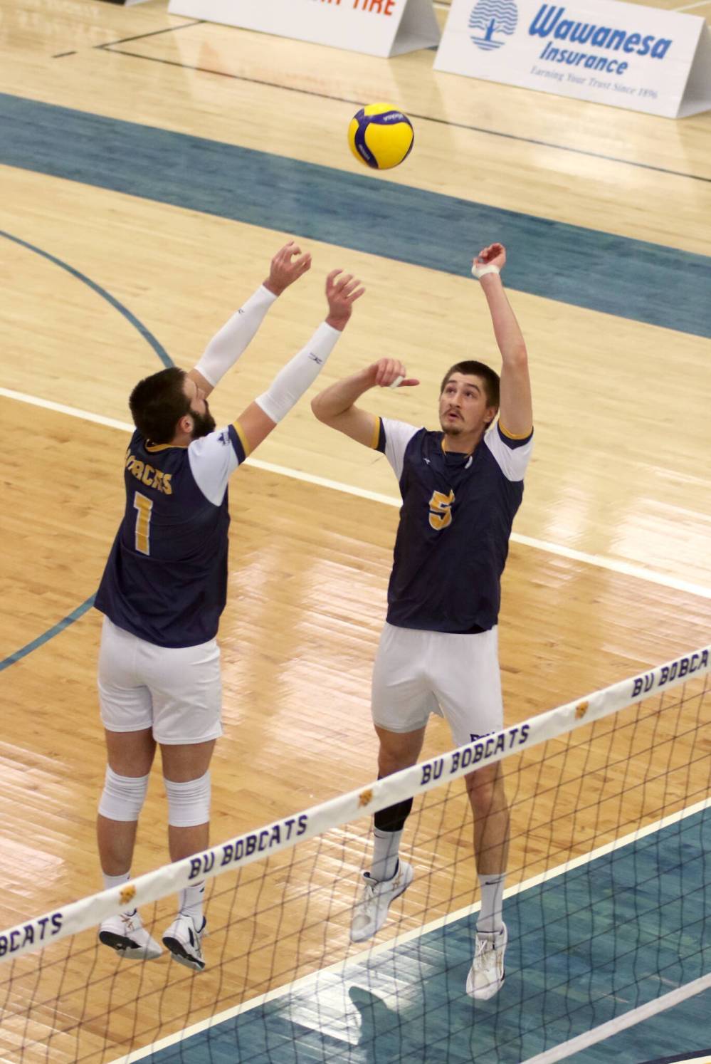 Chris Bryant (5) settled in as BU’s second middle blocker and is second in the league averaging 1.00 blocks per set. (Thomas Friesen/The Brandon Sun)