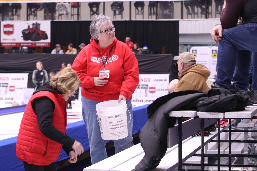 Volunteer duties extend from the ice to the canteen and everything in between at the RME Women of the Rings championship in Pilot Mound. (Matt Packwood/The Brandon Sun)